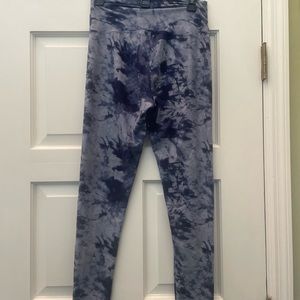 NWOT Denim Blue Tie-Dye Spandex Compression Ankle Leggings Large